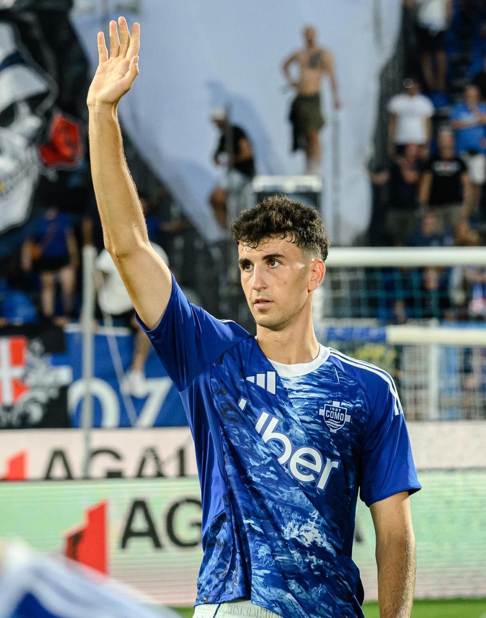 意甲第一右后卫